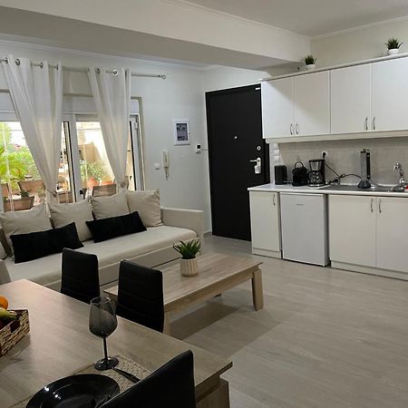 Triptolemus Stay Inn إلفسينا المظهر الخارجي الصورة